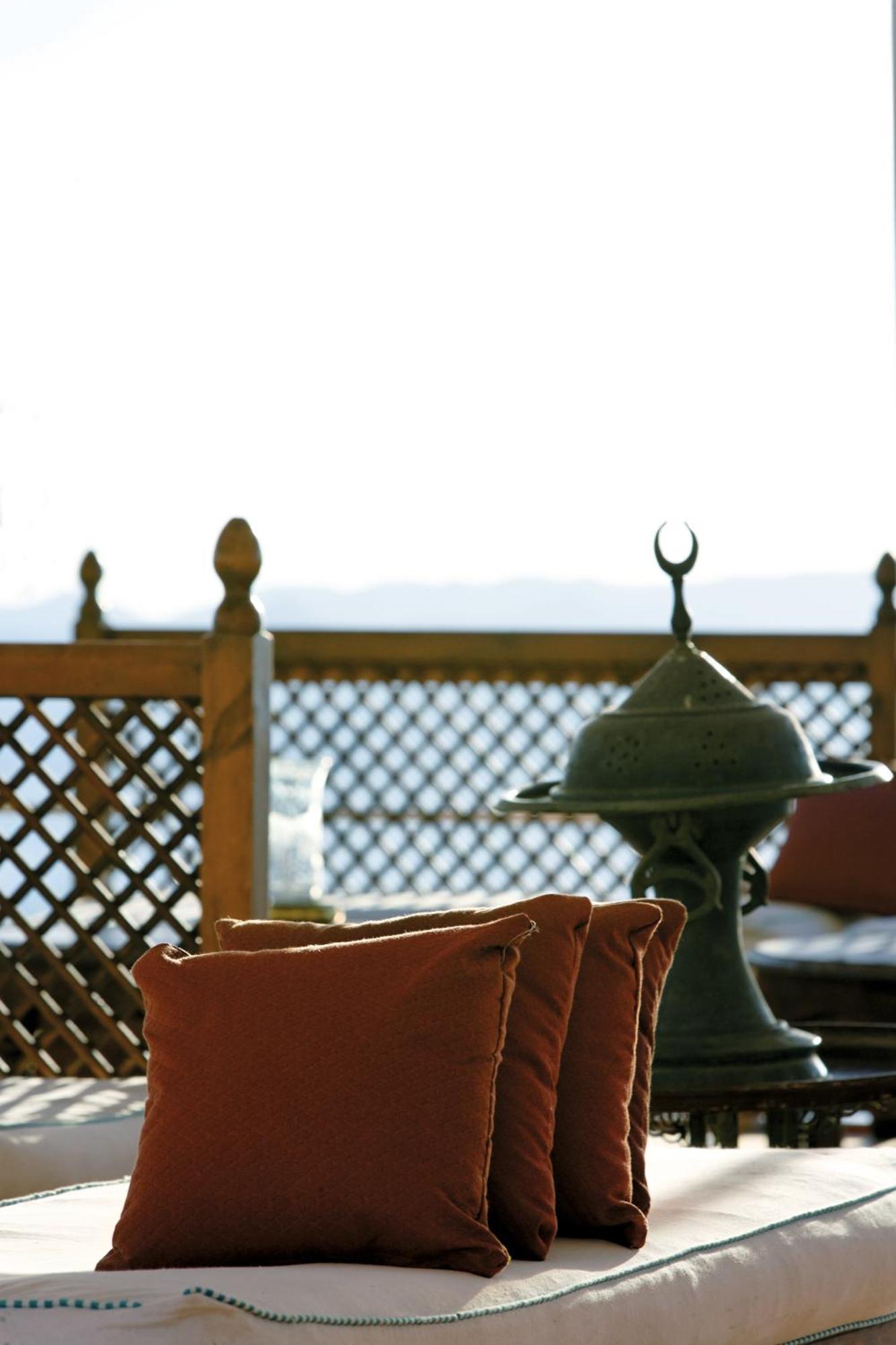 Moevenpick Prince Abbas Lake Nasser Cruise, Every Monday Four Nights From Aswan, Every Friday Three Nights From Abu-Simbel - Including Excursions And Sightseeing Екстериор снимка